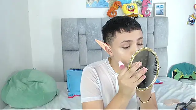 Snapshot of christopher_Hot chatting on November 7, 2025, 2:11 am christopher Hot online show from November 7, 2025, 2:11 am