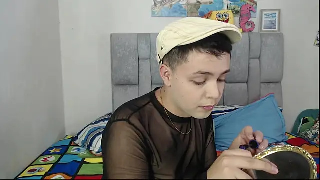 Snapshot of christopher_Hot chatting on November 7, 2025, 8:20 pm christopher Hot online show from November 7, 2025, 8:20 pm