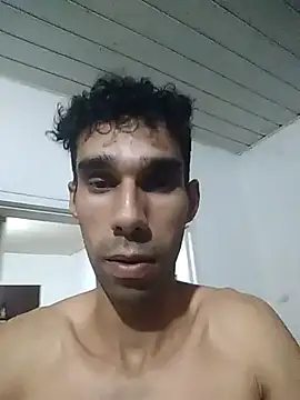 Snapshot of Dedede32 chatting on September 20, 2025, 12:00 am Dedede32 online show from September 20, 2025, 12:00 am