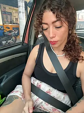 Snapshot of roxyrougee chatting on January 9, 2026, 2:20 pm roxyrougee online show from January 9, 2026, 2:20 pm