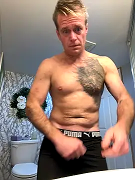 DILFiGuess11 online show from November 2, 2025, 4:31 pm