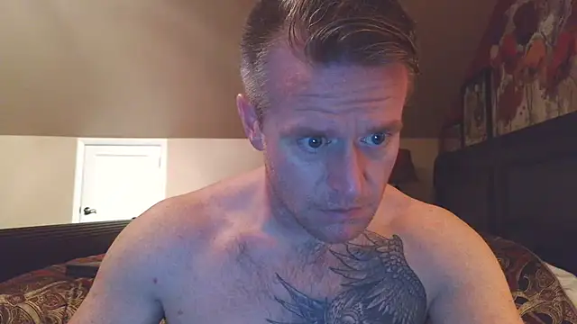 DILFiGuess11 online show from April 16, 2026, 2:56 am