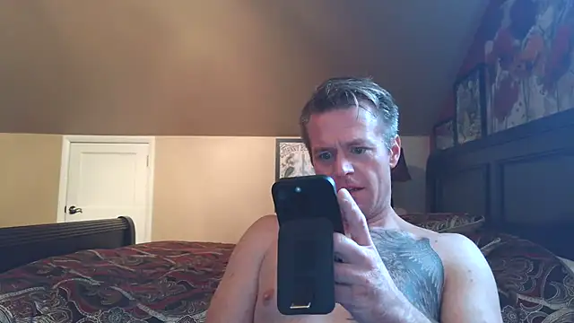 DILFiGuess11 online show from May 11, 2026, 7:22 pm