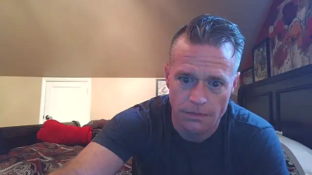 DILFiGuess11 online show from May 31, 2026, 2:57 pm