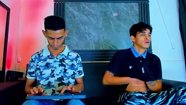 Golldens Dreamss online show from November 12, 2025, 12:49 pm