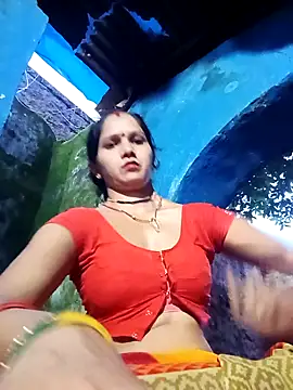 Snapshot of Jooli_xx chatting on September 19, 2025, 12:50 pm Jooli xx online show from September 19, 2025, 12:50 pm