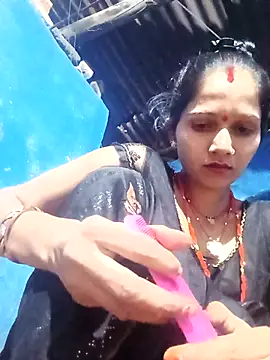 Snapshot of Jooli_xx chatting on September 29, 2025, 1:38 pm Jooli xx online show from September 29, 2025, 1:38 pm