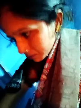 Snapshot of Jooli_xx chatting on October 2, 2025, 3:24 am Jooli xx online show from October 2, 2025, 3:24 am