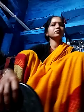 Snapshot of Jooli_xx chatting on October 15, 2025, 2:01 am Jooli xx online show from October 15, 2025, 2:01 am