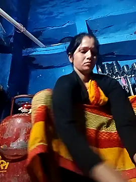 Snapshot of Jooli_xx chatting on October 30, 2025, 12:34 am Jooli xx online show from October 30, 2025, 12:34 am