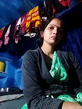 Snapshot of Jooli_xx chatting on November 2, 2025, 2:30 pm Jooli xx online show from November 2, 2025, 2:30 pm