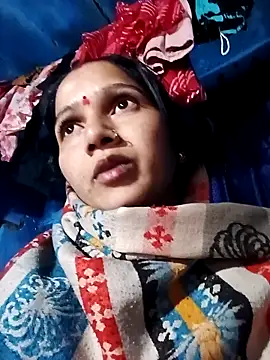 Snapshot of Jooli_xx chatting on November 15, 2025, 1:47 am Jooli xx online show from November 15, 2025, 1:47 am