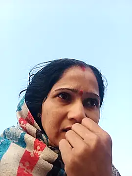 Snapshot of Jooli_xx chatting on November 16, 2025, 2:06 am Jooli xx online show from November 16, 2025, 2:06 am