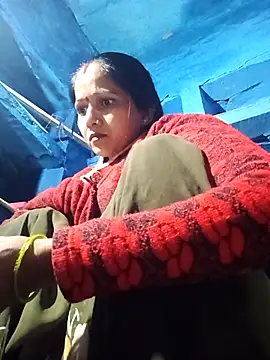 Snapshot of Jooli_xx chatting on December 3, 2025, 12:25 pm Jooli xx online show from December 3, 2025, 12:25 pm