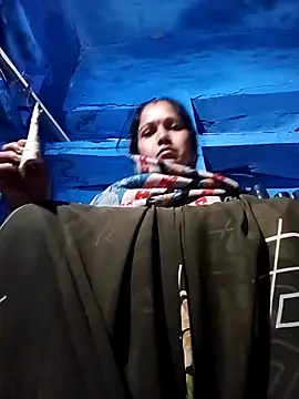 Snapshot of Jooli_xx chatting on December 4, 2025, 12:53 am Jooli xx online show from December 4, 2025, 12:53 am