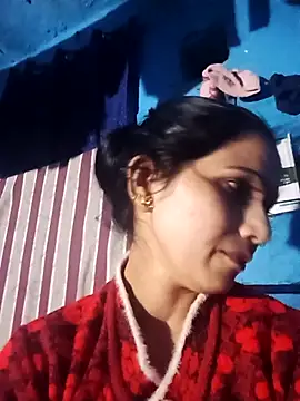 Snapshot of Jooli_xx chatting on December 16, 2025, 12:21 pm Jooli xx online show from December 16, 2025, 12:21 pm