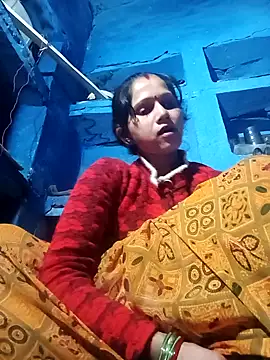 Jooli xx online show from January 19, 2026, 1:04 pm