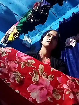 Jooli xx online show from March 20, 2026, 3:06 pm