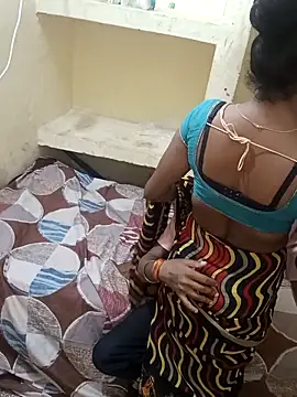 Snapshot of Janvi_342 chatting on September 15, 2025, 5:57 pm Janvi 342 online show from September 15, 2025, 5:57 pm