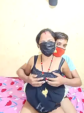 Snapshot of Janvi_342 chatting on October 11, 2025, 6:39 pm Janvi 342 online show from October 11, 2025, 6:39 pm