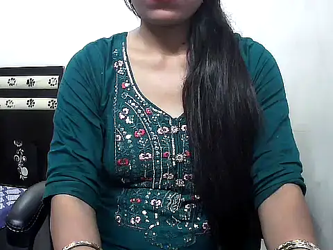 Lalita thakur online show from October 4, 2025, 3:32 pm