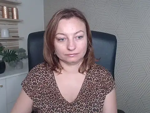 angelaSamt online show from October 20, 2025, 5:30 am