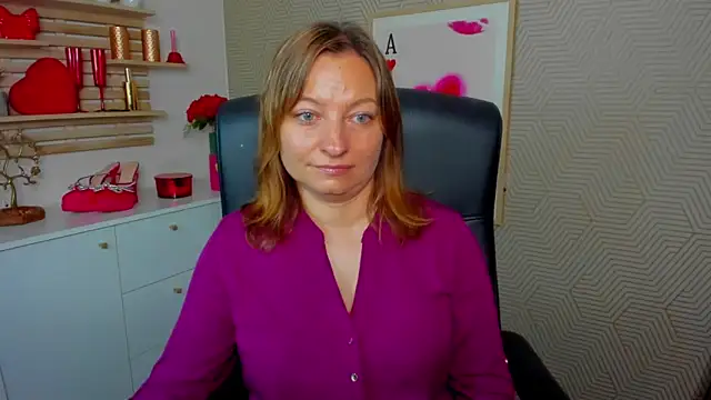 Snapshot of angelaSamt chatting on June 11, 2026, 5:38 am angelaSamt online show from June 11, 2026, 5:38 am