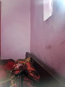 posewith online show from February 2, 2026, 7:18 am