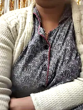 Alina-khan online show from February 7, 2026, 7:50 pm