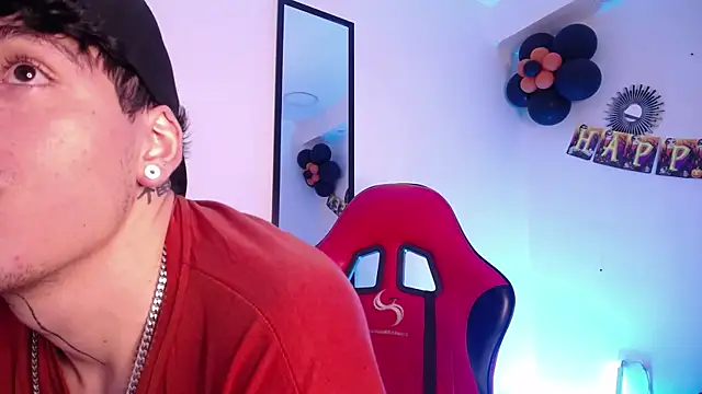 Snapshot of Anhonymus_ chatting on October 24, 2025, 4:09 am Anhonymus online show from October 24, 2025, 4:09 am