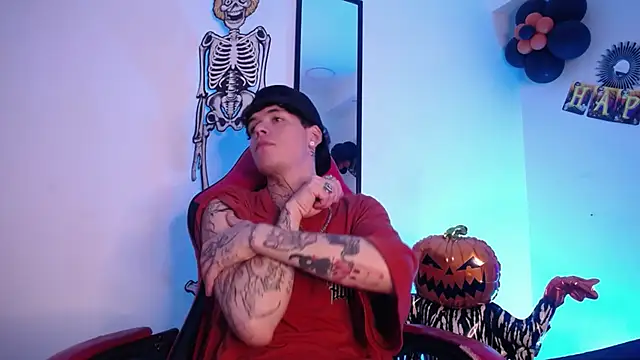 Snapshot of Anhonymus_ chatting on October 29, 2025, 3:42 am Anhonymus online show from October 29, 2025, 3:42 am