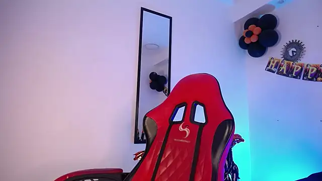 Snapshot of Anhonymus_ chatting on October 31, 2025, 4:24 am Anhonymus online show from October 31, 2025, 4:24 am