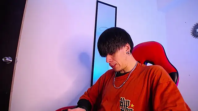 Snapshot of Anhonymus_ chatting on November 26, 2025, 3:40 am Anhonymus online show from November 26, 2025, 3:40 am