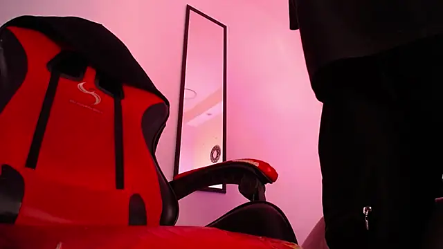 Snapshot of Anhonymus_ chatting on December 16, 2025, 4:28 am Anhonymus online show from December 16, 2025, 4:28 am