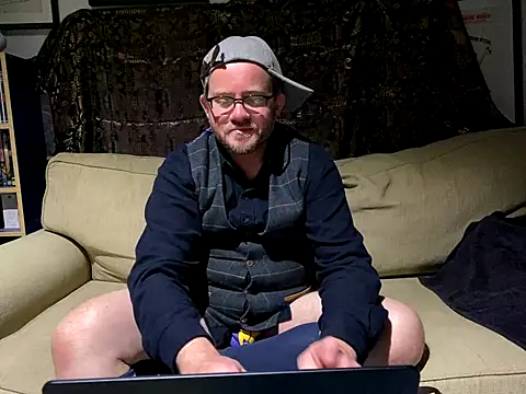 Snapshot of DavinOz123 chatting on September 24, 2025, 2:20 pm DavinOz123 online show from September 24, 2025, 2:20 pm