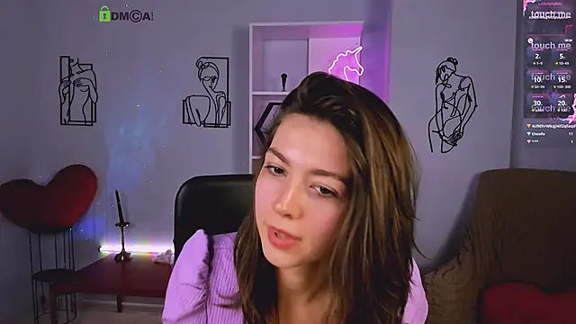 kitniss dreamy online show from September 27, 2025, 12:21 pm