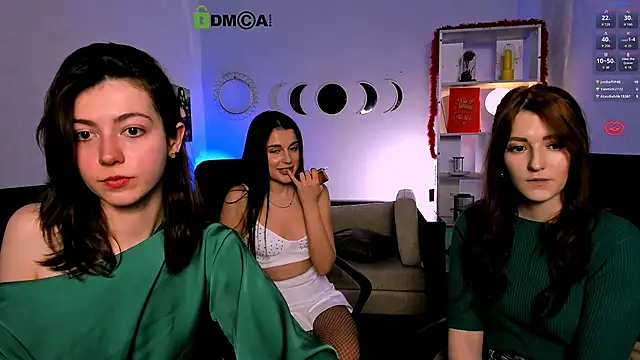 kitniss dreamy online show from April 7, 2026, 9:59 pm