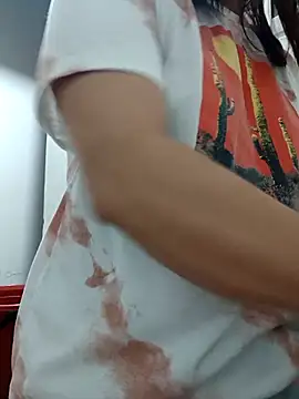 Snapshot of Amanda39 chatting on November 28, 2025, 11:24 am Amanda39 online show from November 28, 2025, 11:24 am