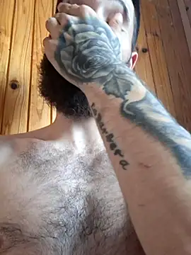 Snapshot of eetme827 chatting on November 9, 2025, 12:58 pm eetme827 online show from November 9, 2025, 12:58 pm