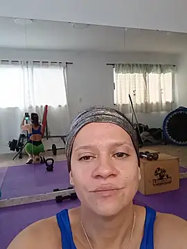 AngelinRedLatina online show from May 7, 2026, 1:49 pm