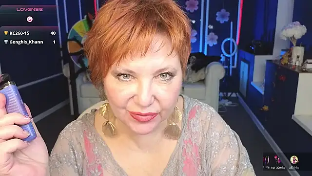 Snapshot of Kira_Kenett chatting on October 25, 2025, 4:57 pm Kira Kenett online show from October 25, 2025, 4:57 pm