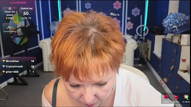 Snapshot of Kira_Kenett chatting on November 5, 2025, 5:02 pm Kira Kenett online show from November 5, 2025, 5:02 pm