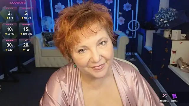 Snapshot of Kira_Kenett chatting on November 9, 2025, 10:08 pm Kira Kenett online show from November 9, 2025, 10:08 pm