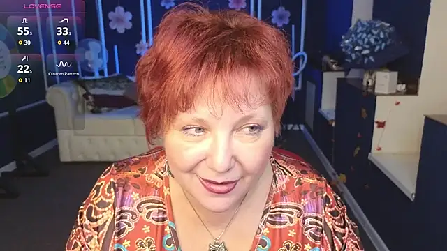 Snapshot of Kira_Kenett chatting on November 15, 2025, 3:52 pm Kira Kenett online show from November 15, 2025, 3:52 pm