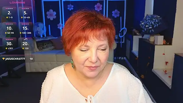 Snapshot of Kira_Kenett chatting on November 25, 2025, 6:57 am Kira Kenett online show from November 25, 2025, 6:57 am