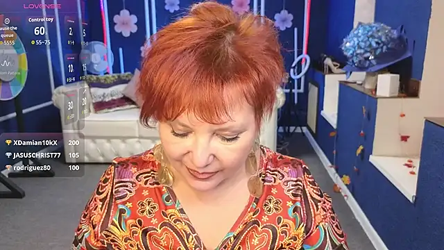 Snapshot of Kira_Kenett chatting on November 26, 2025, 6:09 pm Kira Kenett online show from November 26, 2025, 6:09 pm