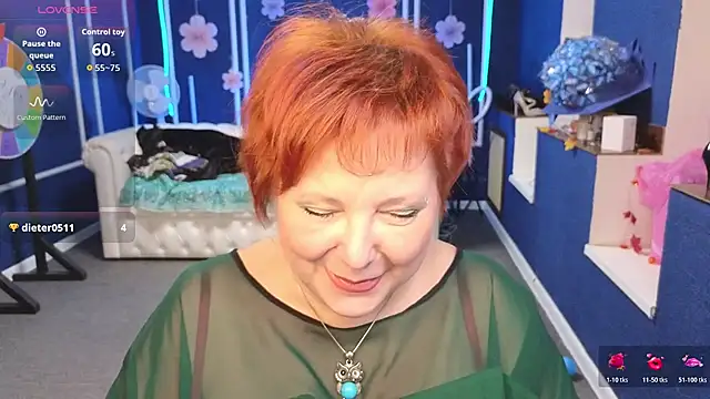 Snapshot of Kira_Kenett chatting on December 1, 2025, 7:24 am Kira Kenett online show from December 1, 2025, 7:24 am