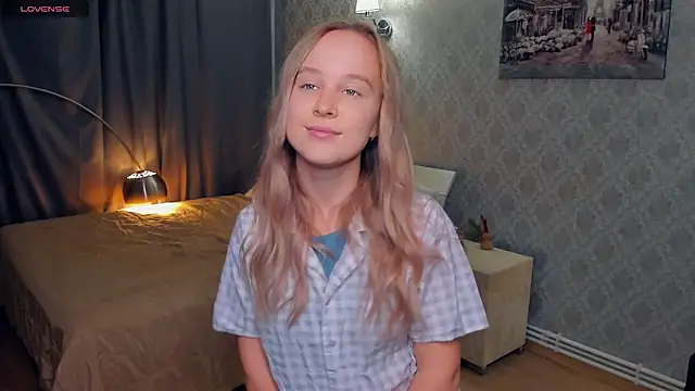 Snapshot of SoonMoor chatting on October 30, 2025, 8:09 pm SoonMoor online show from October 30, 2025, 8:09 pm