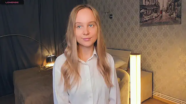 Snapshot of SoonMoor chatting on October 31, 2025, 5:03 pm SoonMoor online show from October 31, 2025, 5:03 pm