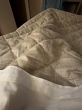 sexy7883 online show from October 25, 2025, 10:26 pm